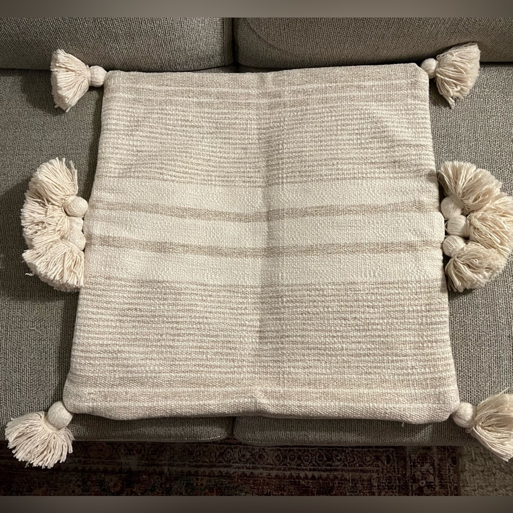 Serena & Lily Pillow Cover